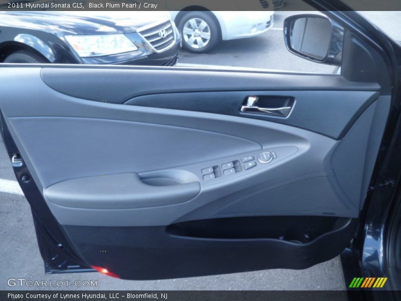Black Plum Pearl / Gray 2011 Hyundai Sonata GLS