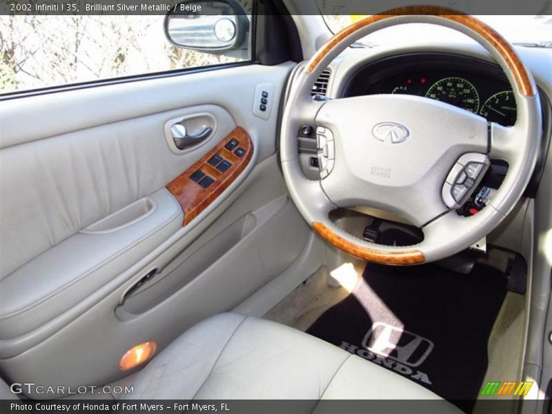 Brilliant Silver Metallic / Beige 2002 Infiniti I 35