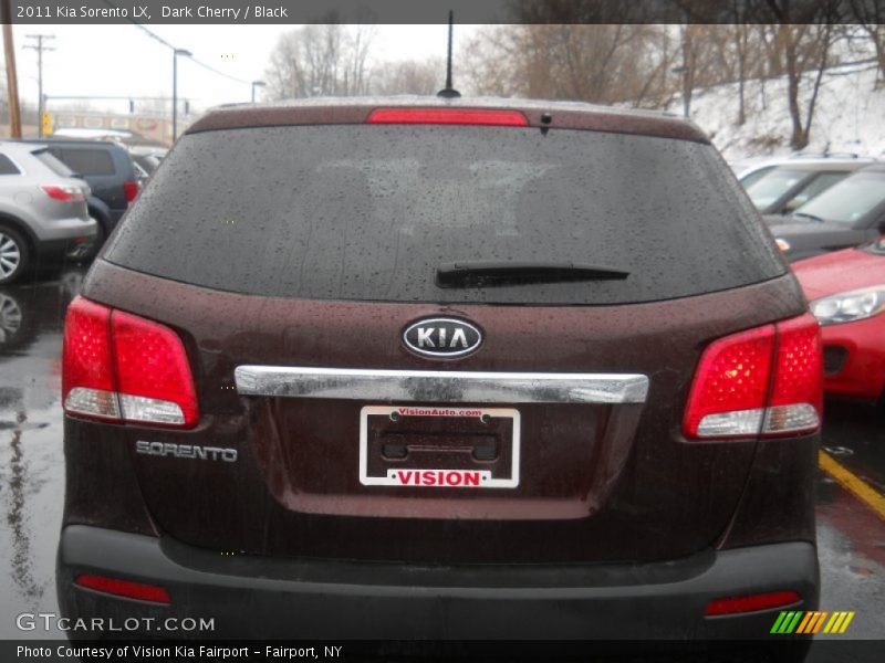 Dark Cherry / Black 2011 Kia Sorento LX