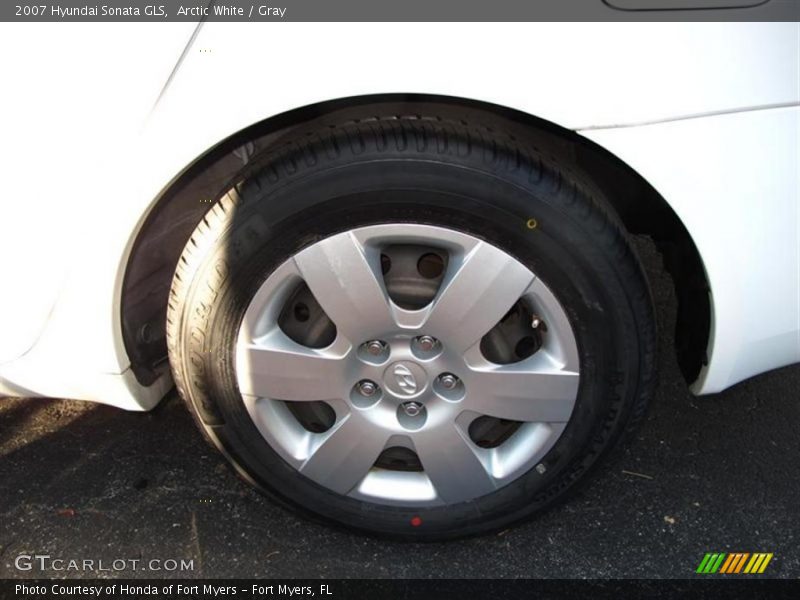 Arctic White / Gray 2007 Hyundai Sonata GLS