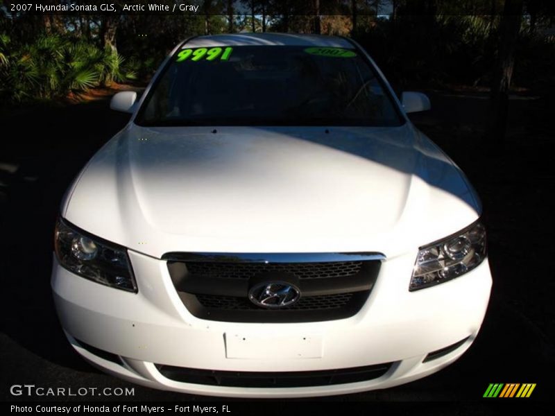 Arctic White / Gray 2007 Hyundai Sonata GLS