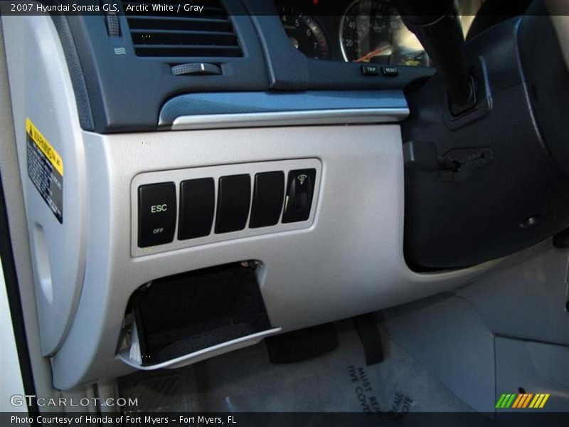 Arctic White / Gray 2007 Hyundai Sonata GLS