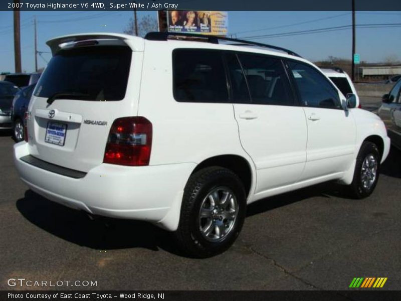 Super White / Ash Gray 2007 Toyota Highlander V6 4WD