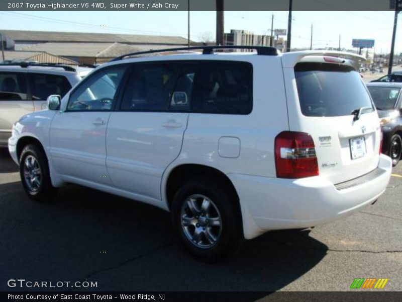 Super White / Ash Gray 2007 Toyota Highlander V6 4WD