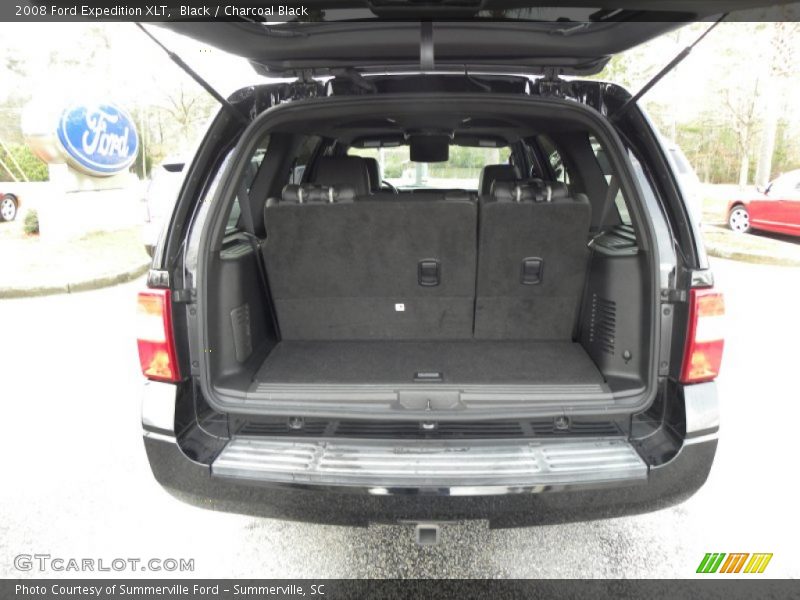  2008 Expedition XLT Trunk