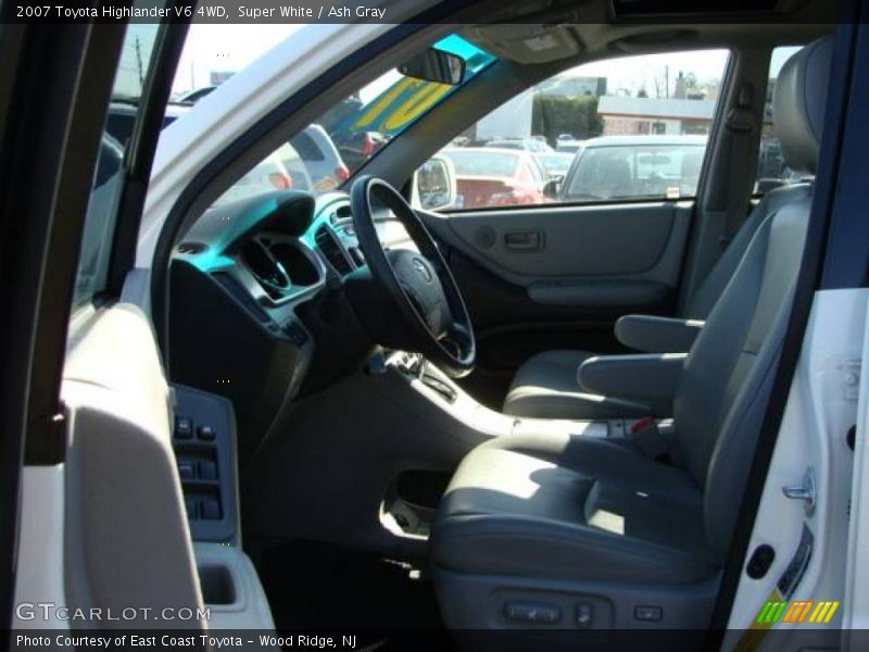 Super White / Ash Gray 2007 Toyota Highlander V6 4WD