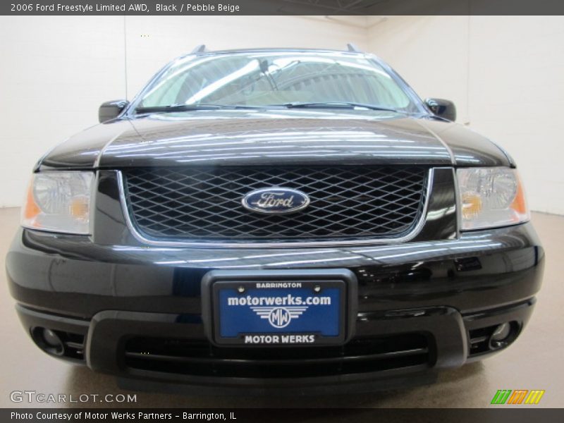Black / Pebble Beige 2006 Ford Freestyle Limited AWD