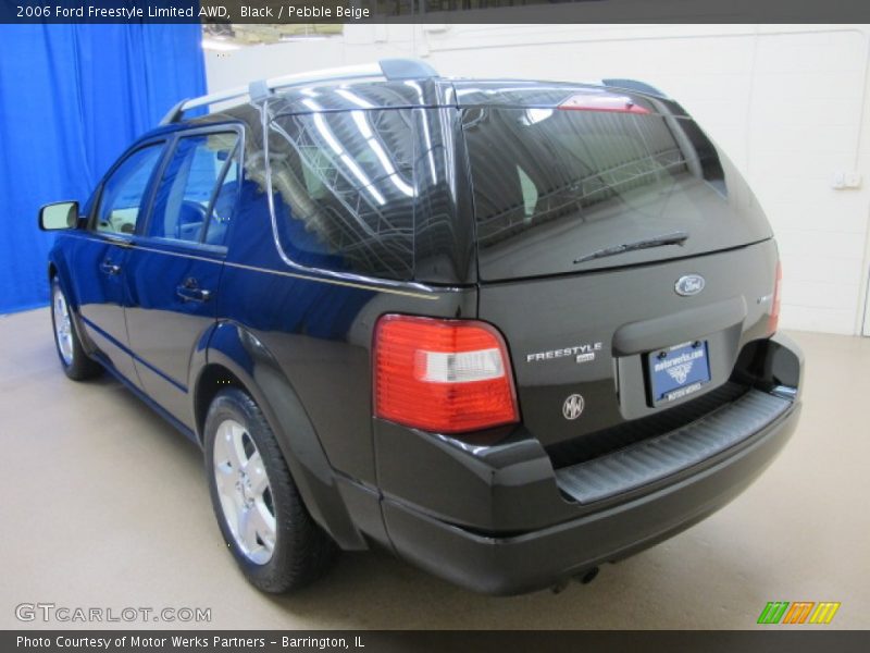 Black / Pebble Beige 2006 Ford Freestyle Limited AWD