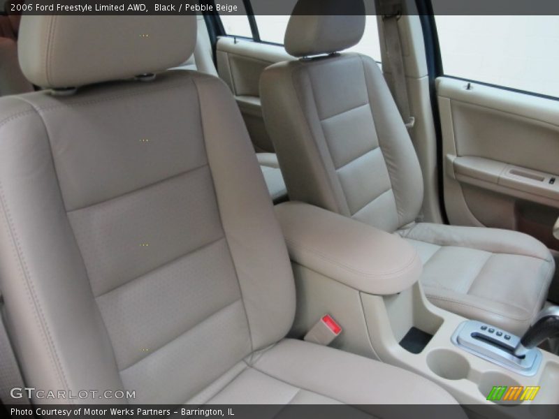Black / Pebble Beige 2006 Ford Freestyle Limited AWD