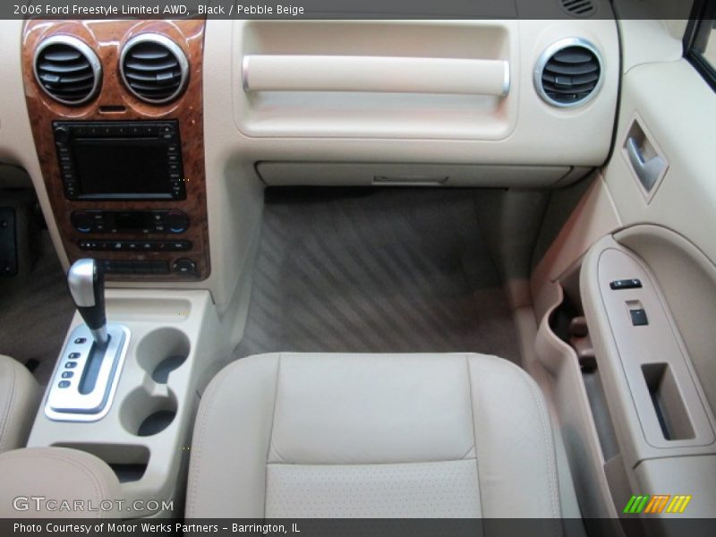 Black / Pebble Beige 2006 Ford Freestyle Limited AWD