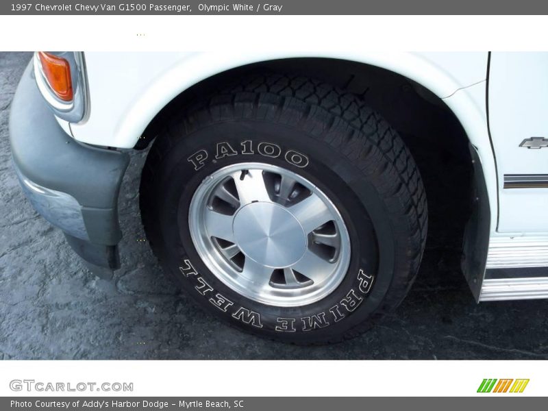Olympic White / Gray 1997 Chevrolet Chevy Van G1500 Passenger