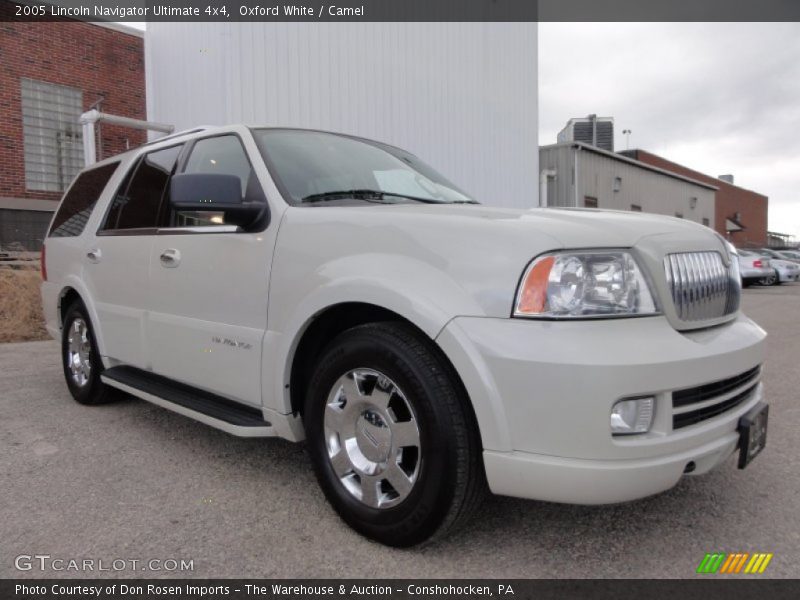 Oxford White / Camel 2005 Lincoln Navigator Ultimate 4x4