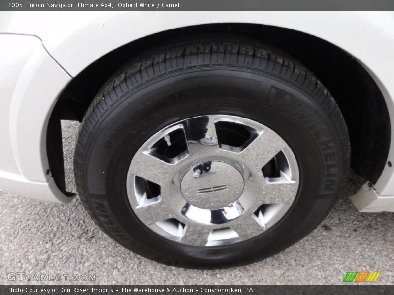 Oxford White / Camel 2005 Lincoln Navigator Ultimate 4x4