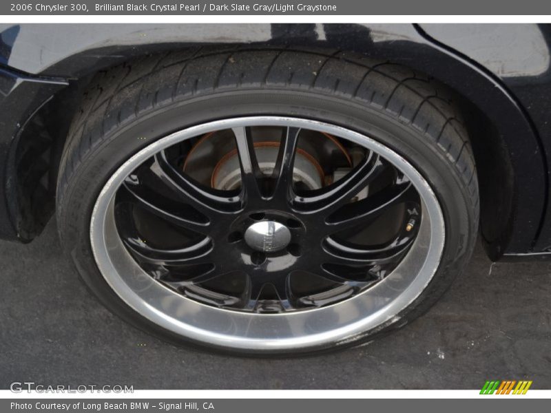 Brilliant Black Crystal Pearl / Dark Slate Gray/Light Graystone 2006 Chrysler 300