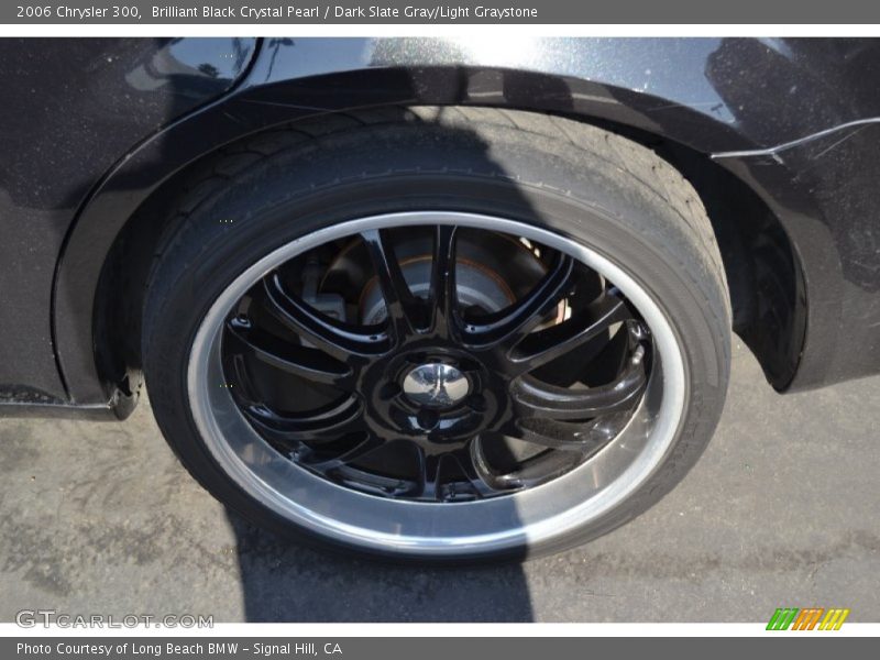 Brilliant Black Crystal Pearl / Dark Slate Gray/Light Graystone 2006 Chrysler 300