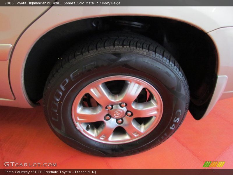 Sonora Gold Metallic / Ivory Beige 2006 Toyota Highlander V6 4WD