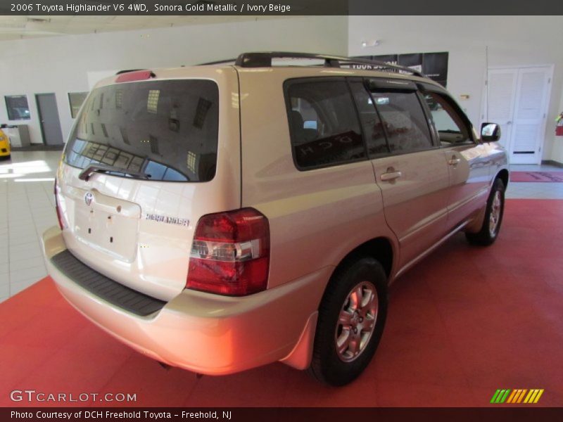 Sonora Gold Metallic / Ivory Beige 2006 Toyota Highlander V6 4WD
