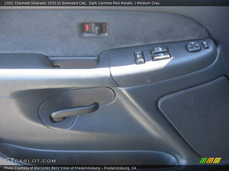 Dark Carmine Red Metallic / Medium Gray 2002 Chevrolet Silverado 1500 LS Extended Cab