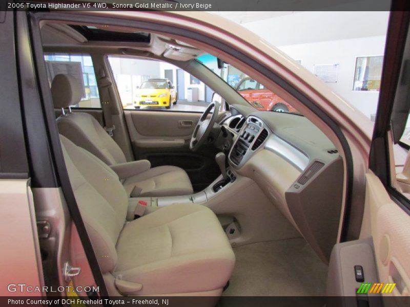 Sonora Gold Metallic / Ivory Beige 2006 Toyota Highlander V6 4WD