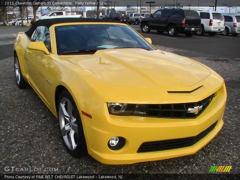Front 3/4 View of 2011 Camaro SS Convertible