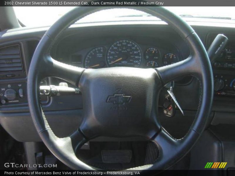 Dark Carmine Red Metallic / Medium Gray 2002 Chevrolet Silverado 1500 LS Extended Cab