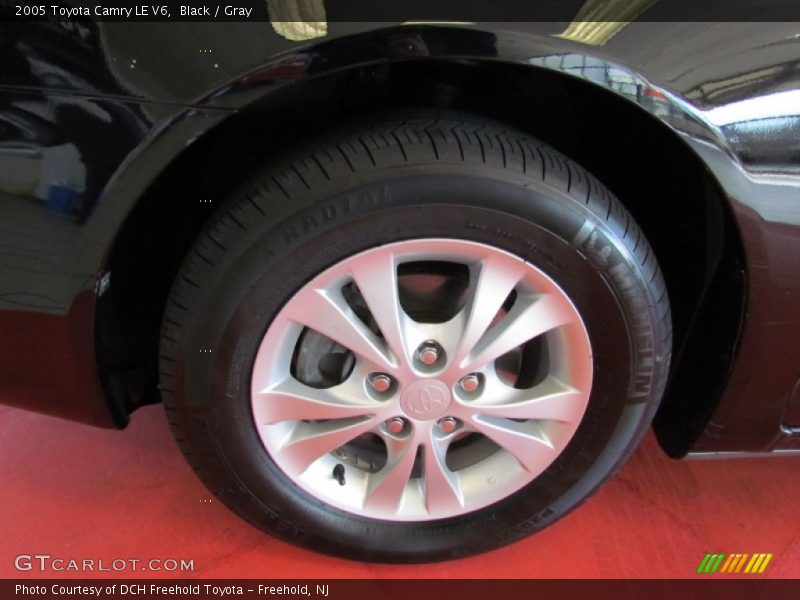 Black / Gray 2005 Toyota Camry LE V6
