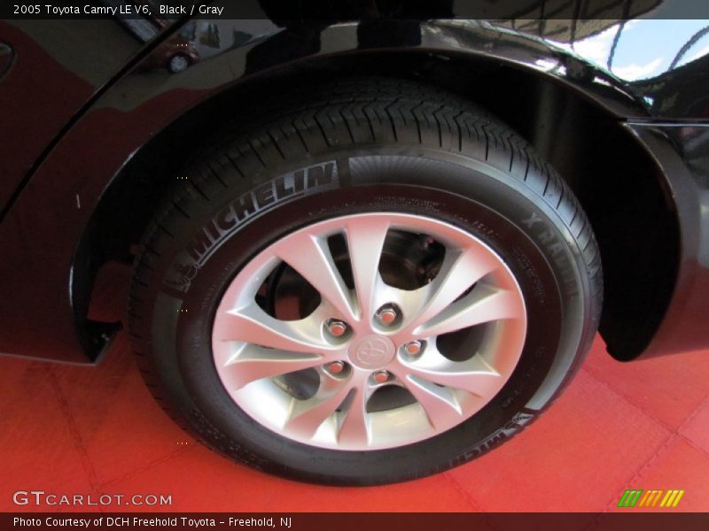 Black / Gray 2005 Toyota Camry LE V6
