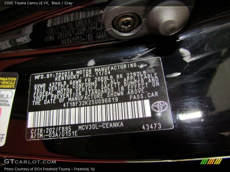 Black / Gray 2005 Toyota Camry LE V6