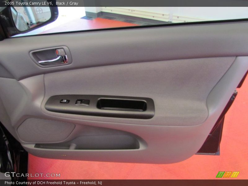 Black / Gray 2005 Toyota Camry LE V6