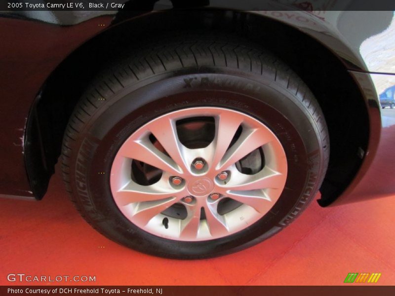 Black / Gray 2005 Toyota Camry LE V6
