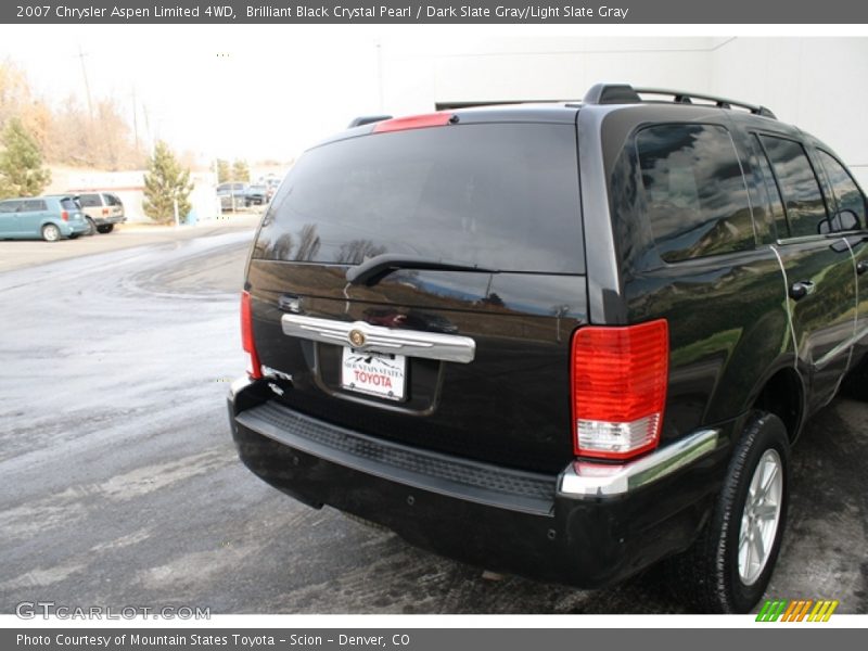 Brilliant Black Crystal Pearl / Dark Slate Gray/Light Slate Gray 2007 Chrysler Aspen Limited 4WD