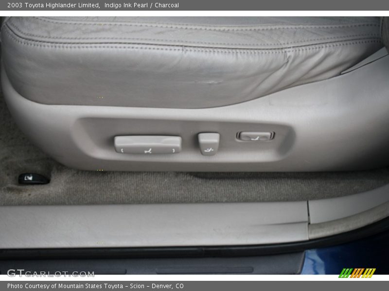 Indigo Ink Pearl / Charcoal 2003 Toyota Highlander Limited