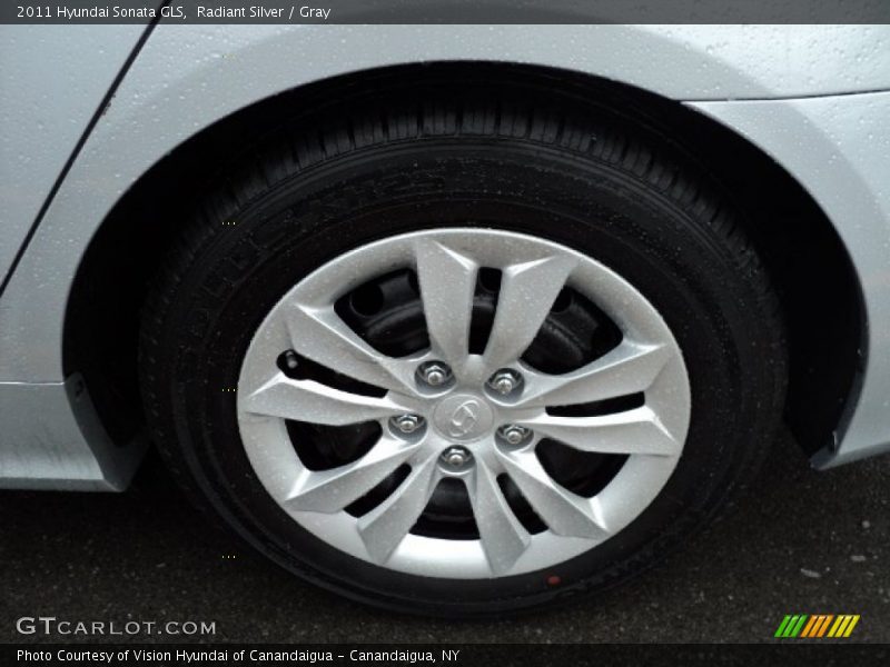 Radiant Silver / Gray 2011 Hyundai Sonata GLS