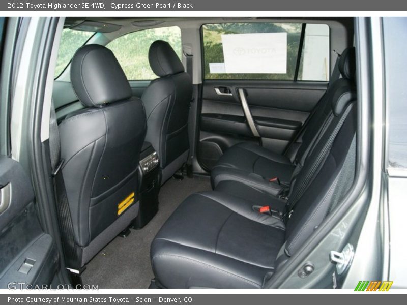 Cypress Green Pearl / Black 2012 Toyota Highlander SE 4WD