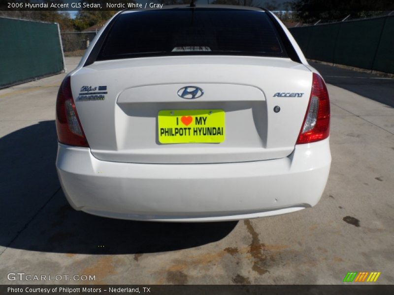 Nordic White / Gray 2006 Hyundai Accent GLS Sedan