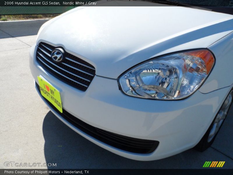 Nordic White / Gray 2006 Hyundai Accent GLS Sedan