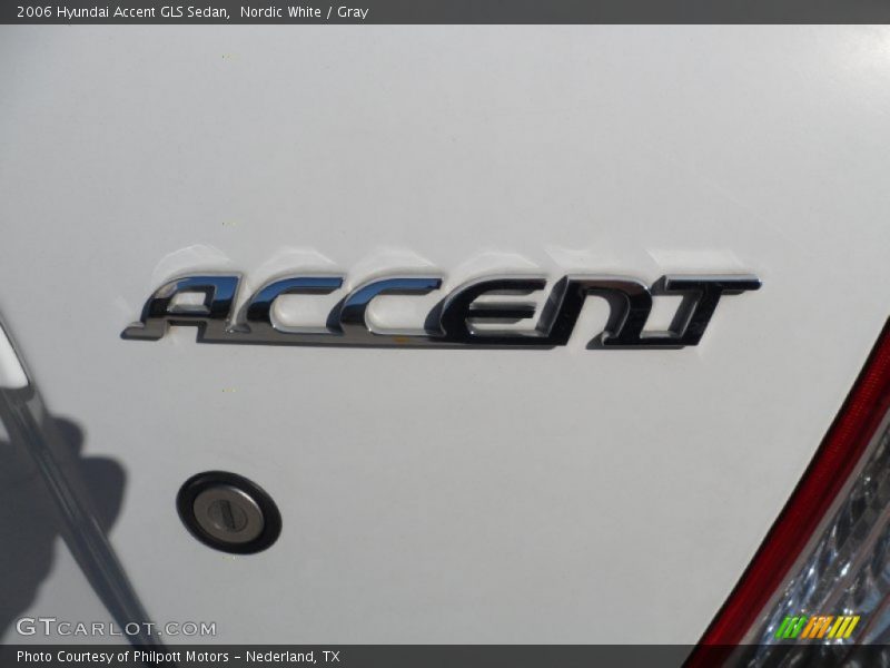 Nordic White / Gray 2006 Hyundai Accent GLS Sedan