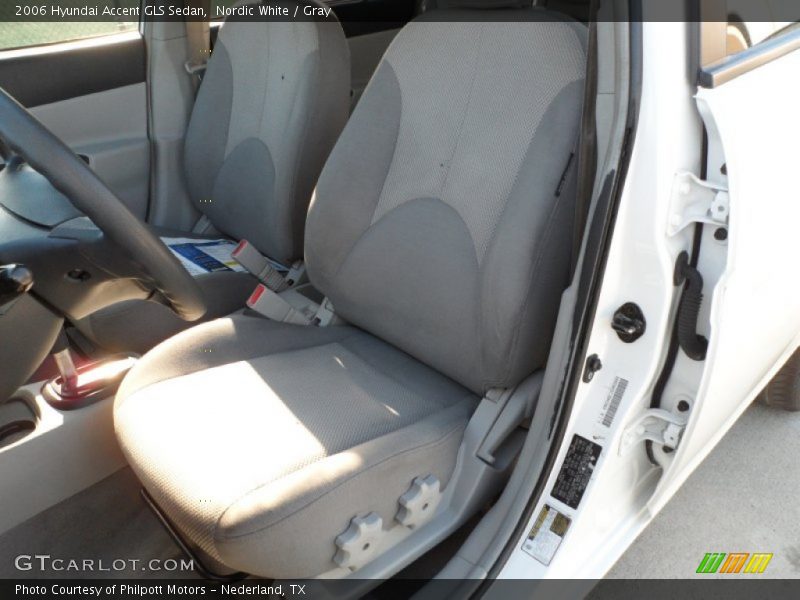 Nordic White / Gray 2006 Hyundai Accent GLS Sedan