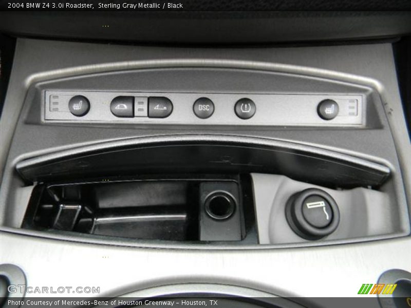 Controls of 2004 Z4 3.0i Roadster