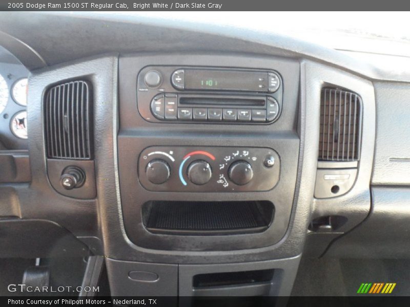 Bright White / Dark Slate Gray 2005 Dodge Ram 1500 ST Regular Cab