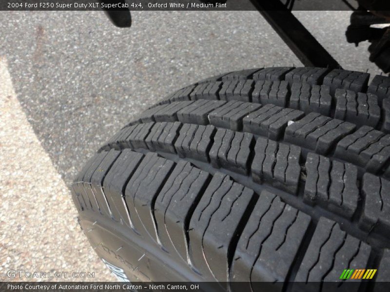 Oxford White / Medium Flint 2004 Ford F250 Super Duty XLT SuperCab 4x4