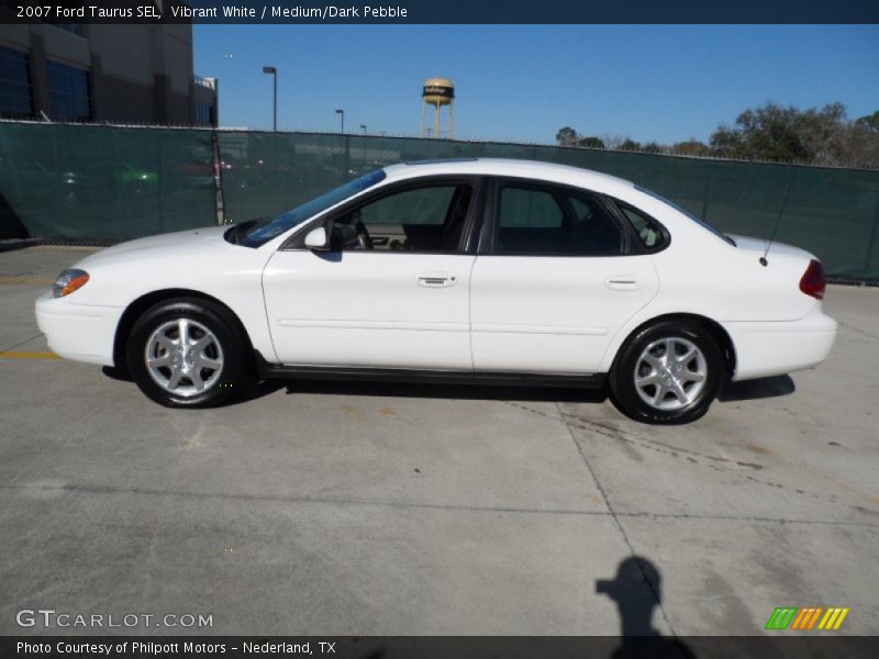 Vibrant White / Medium/Dark Pebble 2007 Ford Taurus SEL