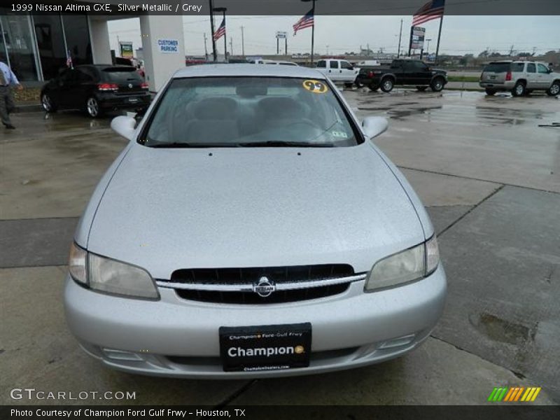 Silver Metallic / Grey 1999 Nissan Altima GXE