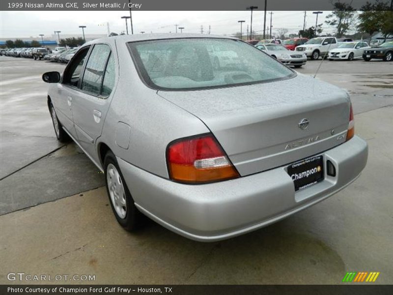 Silver Metallic / Grey 1999 Nissan Altima GXE