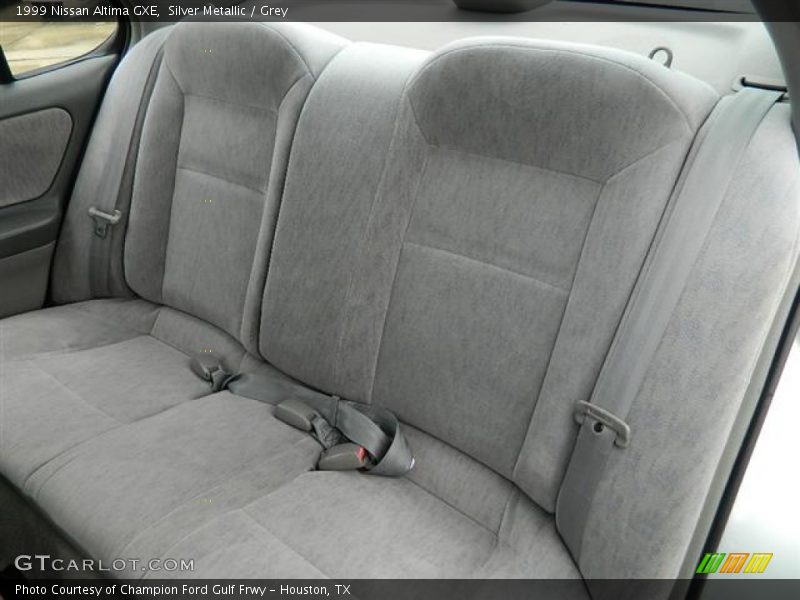 Silver Metallic / Grey 1999 Nissan Altima GXE