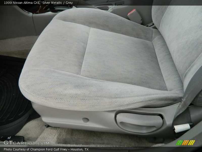 Silver Metallic / Grey 1999 Nissan Altima GXE