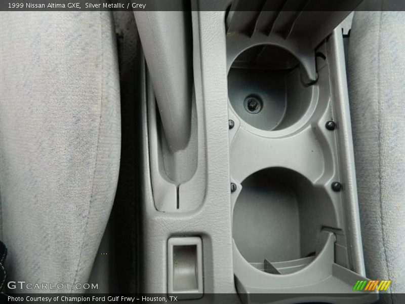 Silver Metallic / Grey 1999 Nissan Altima GXE