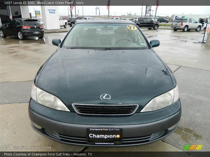Wood Land Green Pearl / Ivory 1997 Lexus ES 300