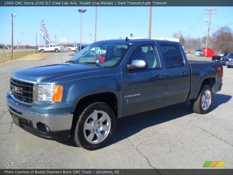 Front 3/4 View of 2009 Sierra 1500 SLT Crew Cab 4x4