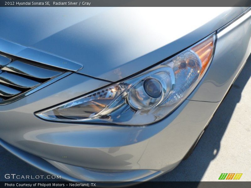 Radiant Silver / Gray 2012 Hyundai Sonata SE